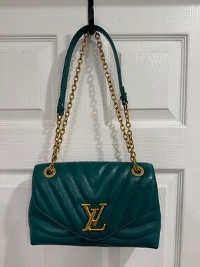 Louis Vuitton New Wave Chain Bag